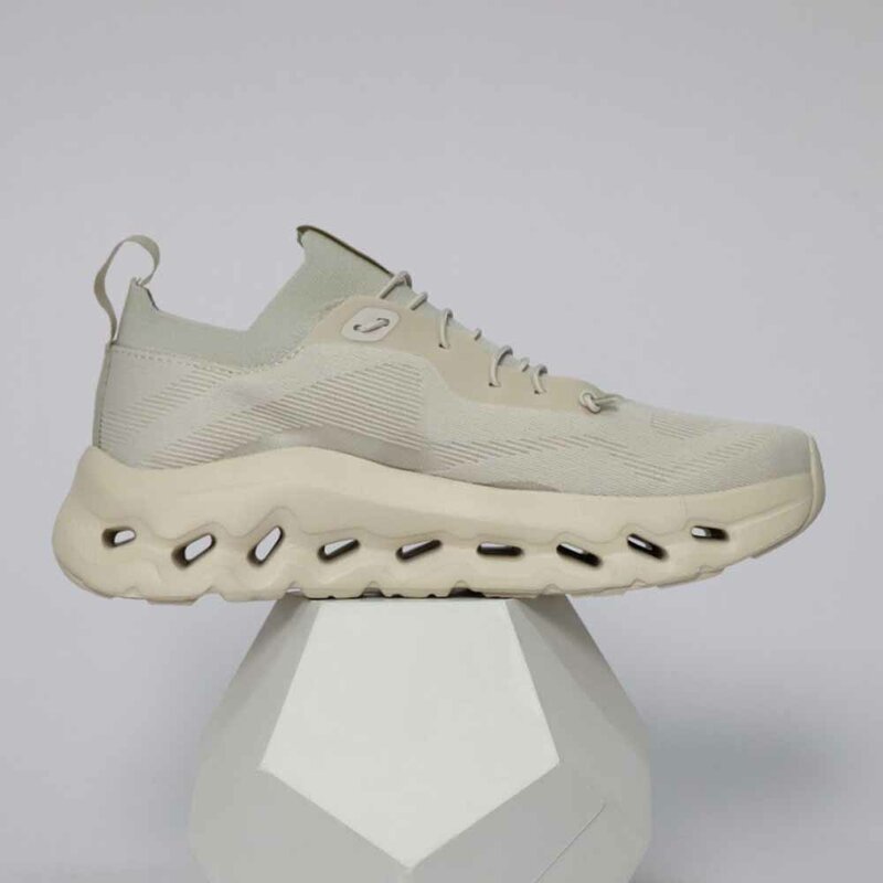 CloudRuby-Chaussures de course légères et décontractées avec logo, baskets de fitness respirantes en maille absorbant les chocs, co-marquées, originales