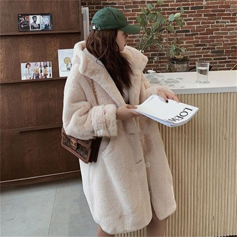 Elegante Luxe Verdikkende Losse Faux Bont Pluizige Jassen Koreaanse Mode Single Breasted Warme Jassen Vrouwen Temperament Tops