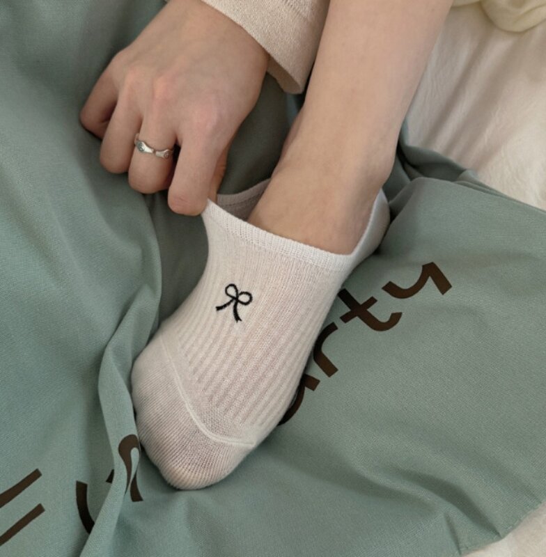 Calcetines náuticos de verano para mujer y niña, medias cortas con lazo, estilo Kawaii japonés, Color sólido, invisibles, de algodón, 1 a 5 pares