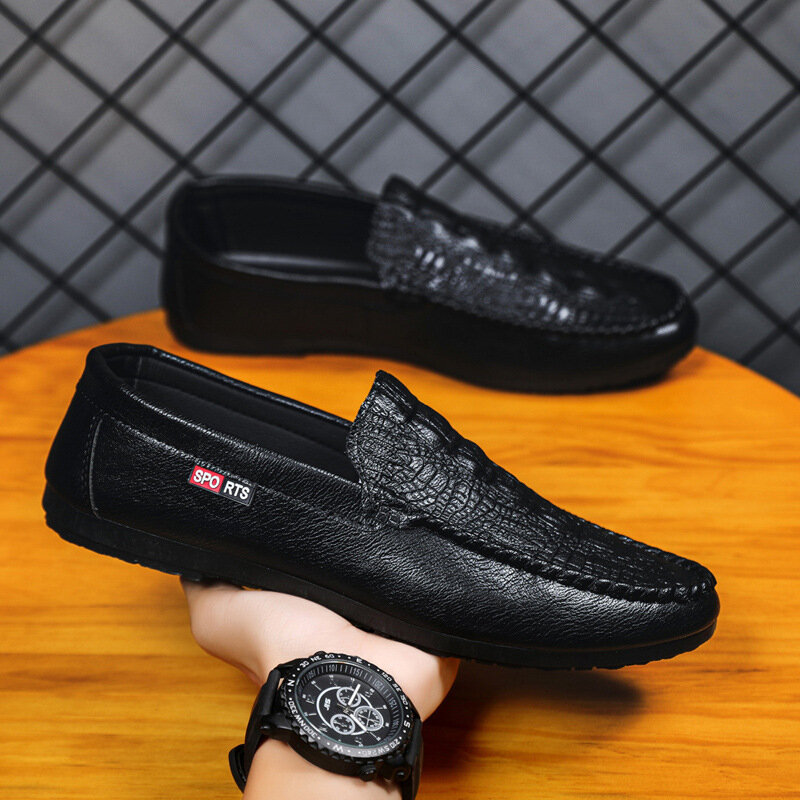 2023Men Loafers Casual Shoes Boat Shoes Men's Mocassins  Fashion Driving Shoes Slip on Walking Flats Leather Mocassin Homme