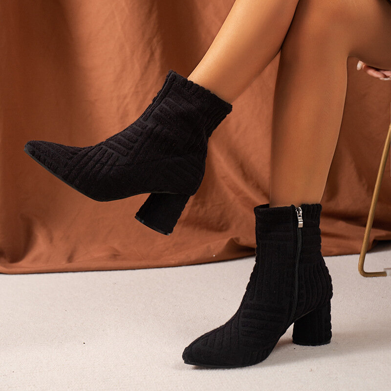 Winter Boots Foreign Trade plus Size Women's Pointed Toe High Heel Fashion Towel Boots Side Zipper Boots with Chunky Heels