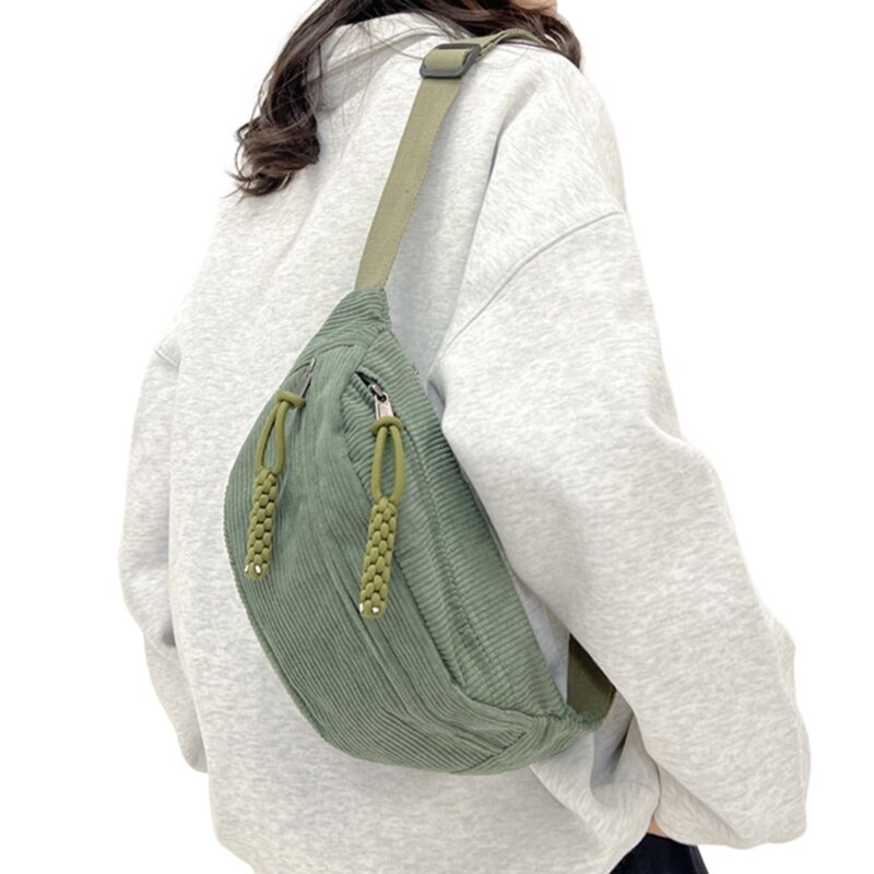 学生や旅行愛好家向けの実用的でスタイリッシュなシングルショルダーバッグ