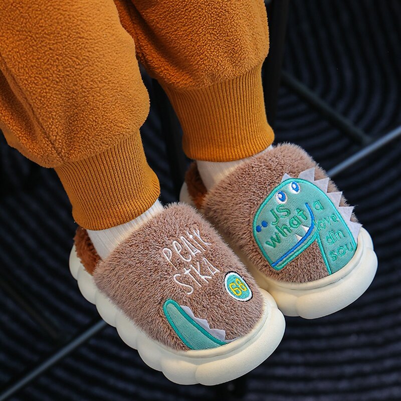 Cute Cartoon Dinosaur bambini pantofole in peluche suola morbida antiscivolo inverno caldo neonati maschi ragazze Indoor Home bambini scarpe di cotone spesse