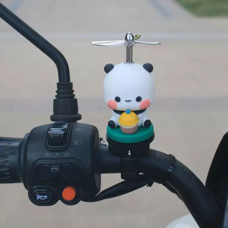 Lesser Panda Bubu 및 Yi Er 대나무 잠자리 전기 자동차 자전거 장식, 헬멧 대나무 잠자리 선물 펜던트, 신제품