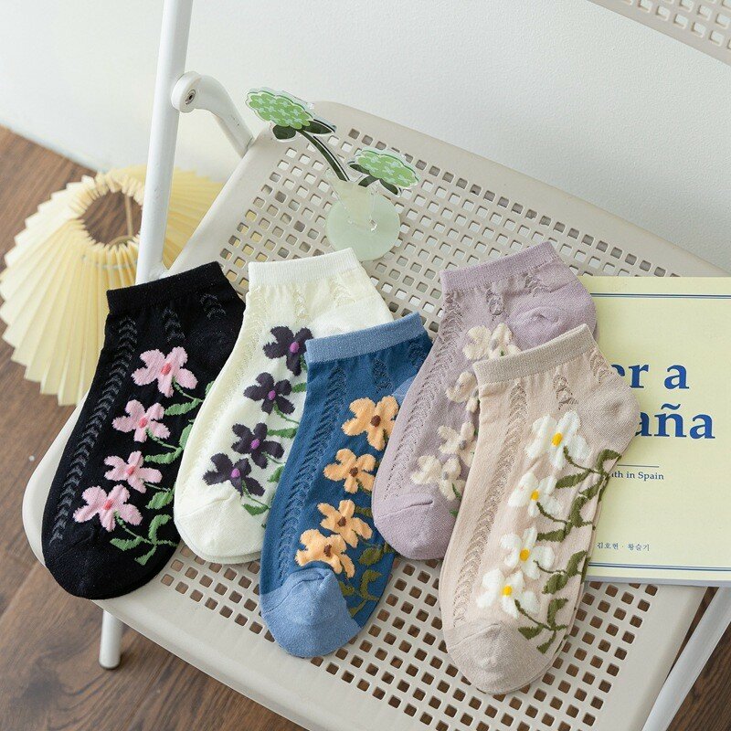 Damskie bawełniane skarpety nowa wiosna lato w wytłaczane kwiaty ryby wzór kości wszechstronna seria moda Harajuku damskie skarpety do łodzi I133
