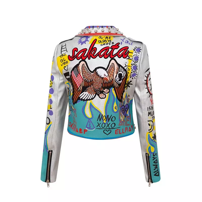Chaqueta corta de cuero con estampado de grafiti en contraste para mujer, ropa de calle, estilo Punk, tachuelas, chaqueta de motocicleta, 2024