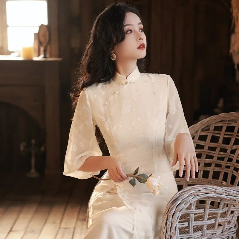 Cheongsam 2023 nuove donne primavera e l'estate miglioramento quotidiano giovani ragazze invertito a maniche lunghe Audrey vestito sottile vestito da cena