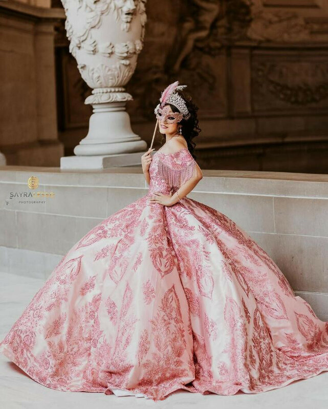 Vestido de quinceañera de princesa rosa brillante, apliques de lujo, borlas de Gillter, hombros descubiertos, vestido hinchado, 15