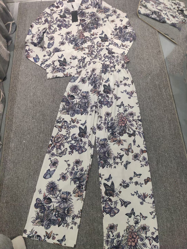 Пижама женская Свободная из двух предметов, рубашка с винтажным принтом и лацканами, пижама с широкими штанинами и завышенной талией, лето 2024