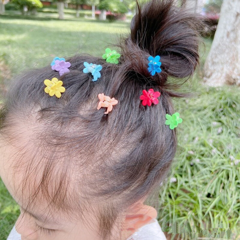 20 buah klip rambut cakar Mini bunga klip rambut kepiting warna-warni untuk anak perempuan aksesori rambut jepit rambut manis bayi hadiah