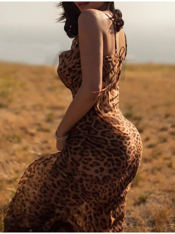 Vestido largo de leopardo con espalda descubierta para mujer, traje Sexy sin mangas con hombros descubiertos y cuello Halter para fiesta y club nocturno, novedad de 2024
