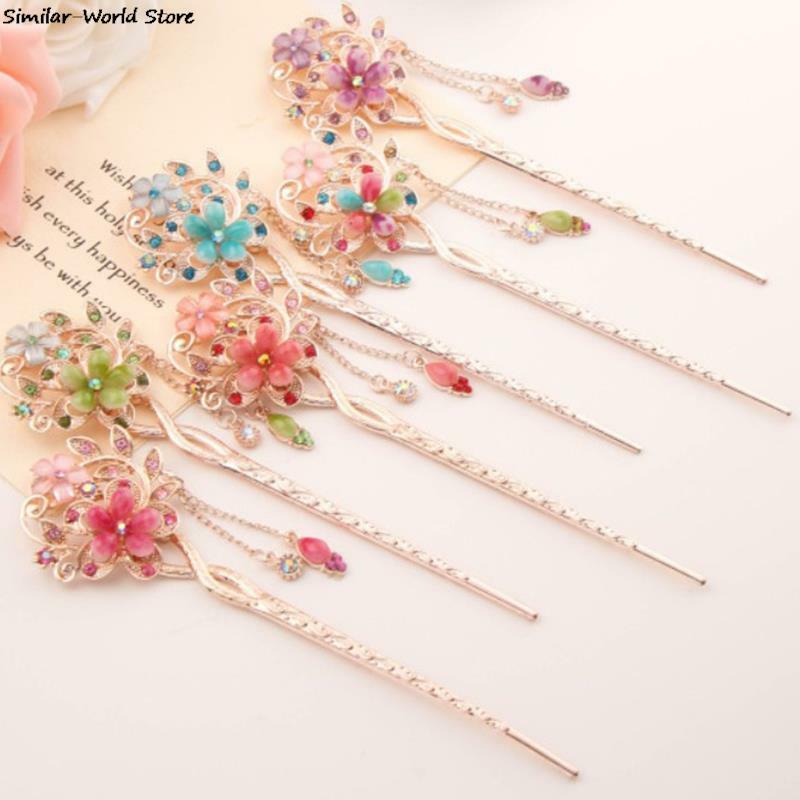 Tongkat rambut sumpit logam berlian imitasi wanita, jepit rambut bunga mutiara rumbai