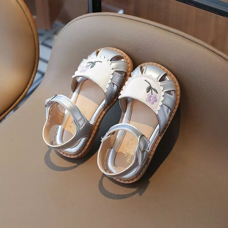 New Kids Sandals for Girls Summer Chic Embroider Princess Ruffled Edge Dress Shoes Fashion Causal Children Cut-outs Flat Sandals