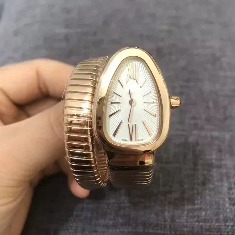 Modny damski zegarek w kształcie węża z trzema pętlami precyzyjnego stalowego zegarka Diamentowa tarcza