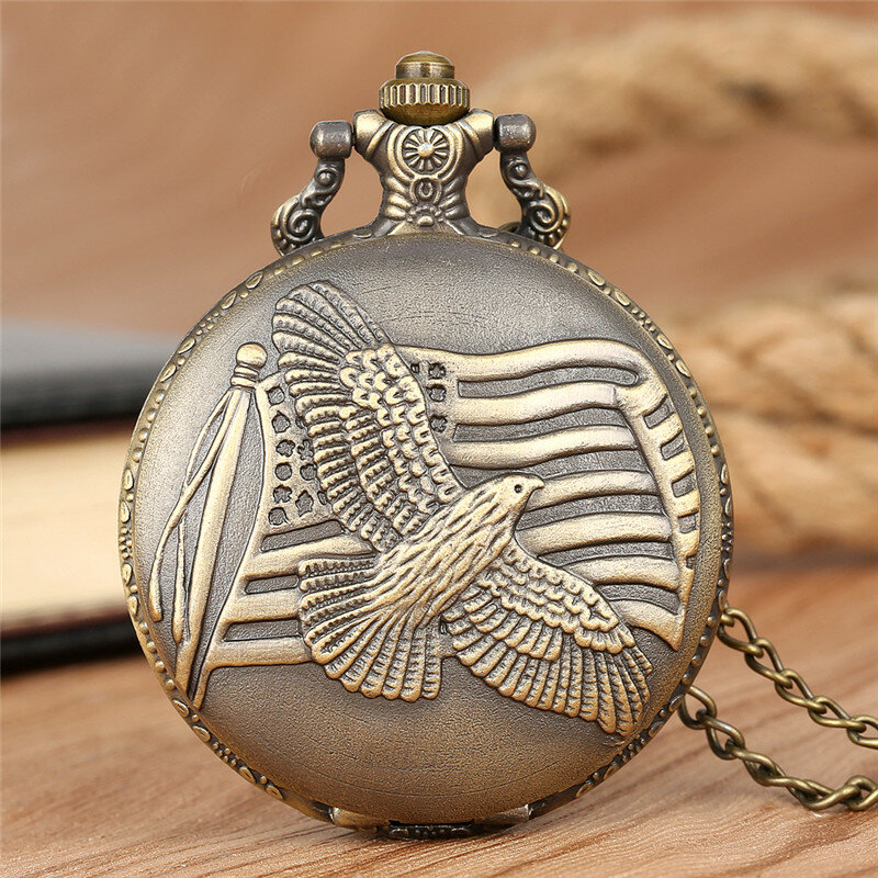 Antique Peace Dove Flag Pattern Retro Quartz Pocket Watch with Sweater Necklace Chain Men Women Collectable Timepiece Clock Gift