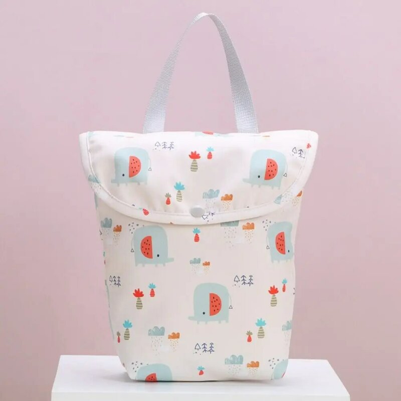 Reusable Baby Diaper Bag Portable Large Capacity Waterproof Mommy Diaper Storage Bag Cartoon Carrying Bag For Going Out