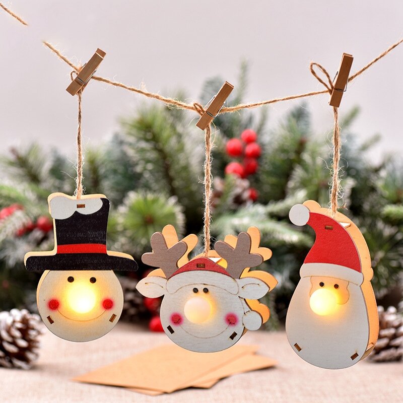 Lampu gantung hiasan pohon, lampu gantung rusa untuk manusia salju liontin dekorasi bercahaya kartun kayu