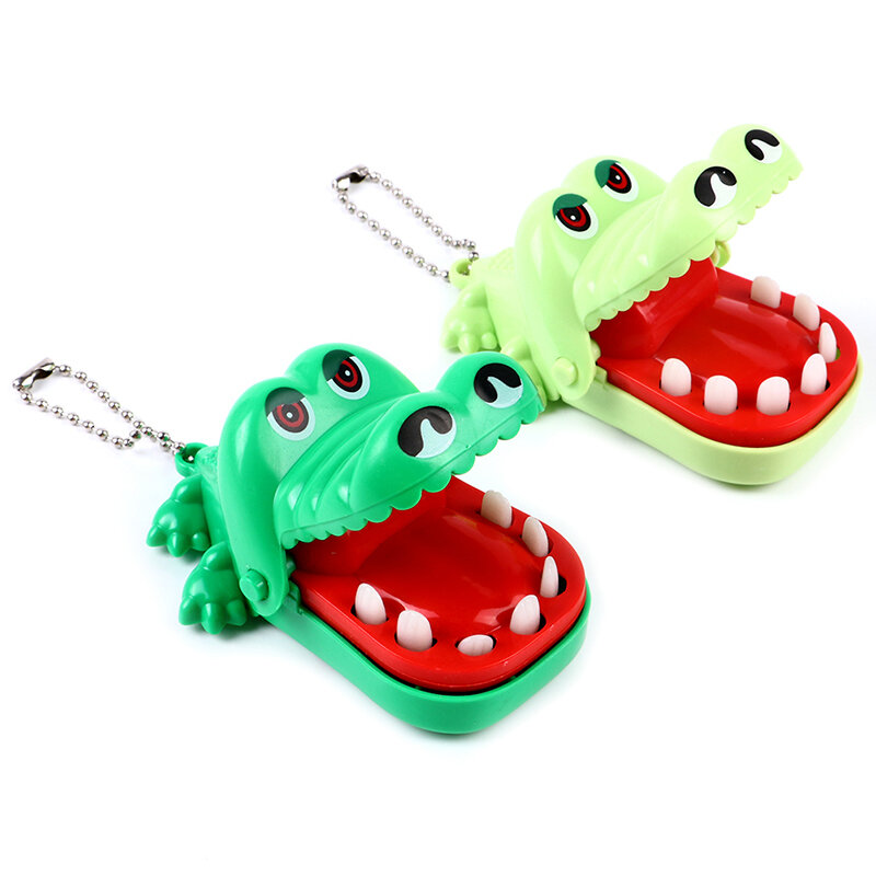 Novo criativo portátil pequeno crocodilo boca dentista mordendo dedo jogo divertido mordaça brinquedo com keychainCreative crocodilo chaveiro