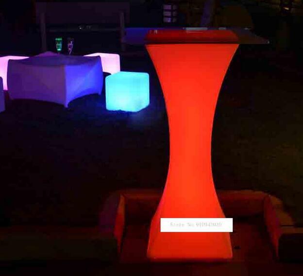 XC-018 europejski stół z listwą świetlną LED akumulatorowa lampa Led podświetlany stół wodoodporny podświetlany stolik kawowy Bar kTV zaopatrzenie imprezy