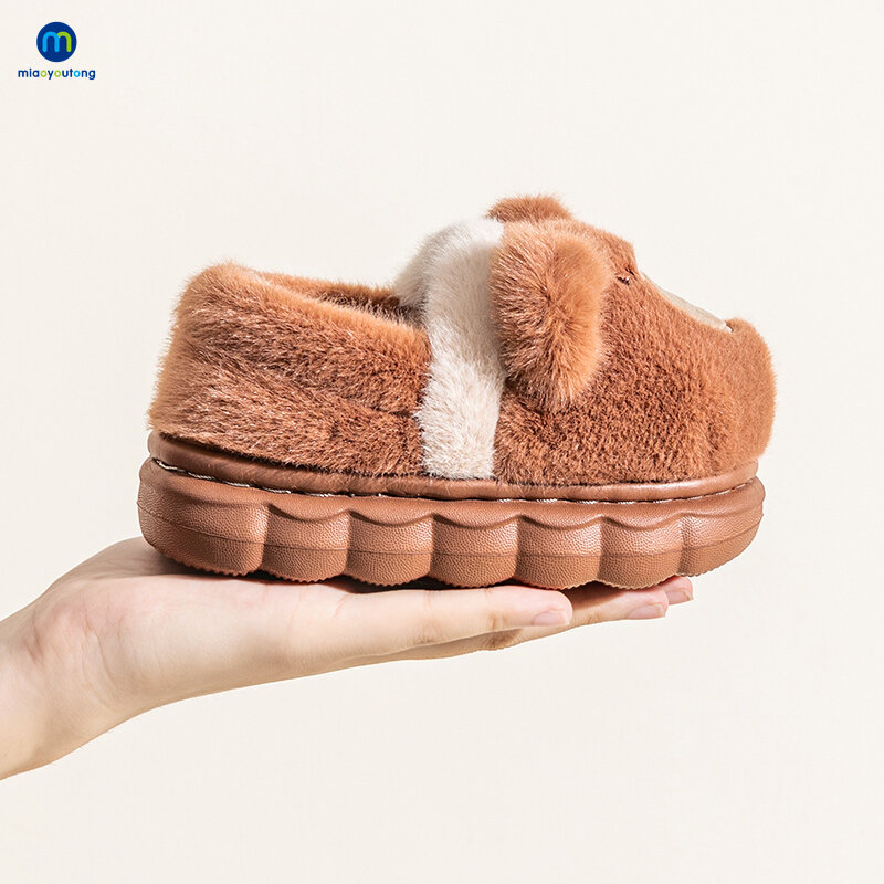 Pantofole invernali per bambini calde ragazzi e ragazze scarpe in cotone antiscivolo per interni scivoli in pelliccia di cartone animato pantofole in cotone per bambini miaoyutong