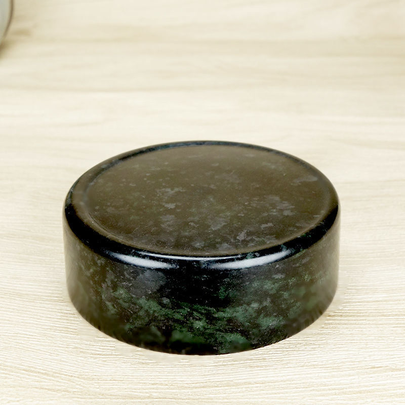 Naturalny tybetański jadeit Medicine King Stone Filiżanka do herbaty Aktywna magnetyczna wszechstronna biżuteria na kubek