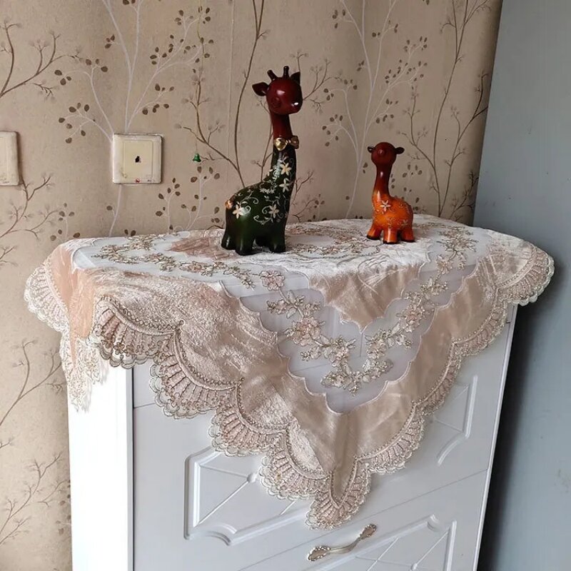 Square Velvet Lace Embroidery Stitching Beautiful European Tablecloth Furniture Cover Cloth Christmas Wedding Decoration Tapete