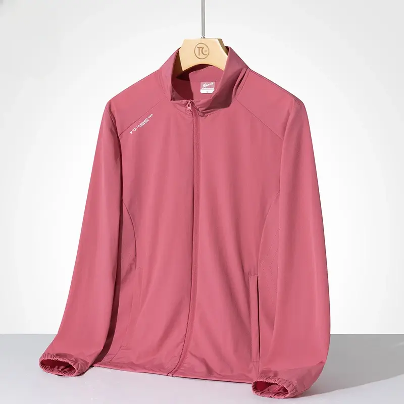 2024 nuova giacca per la protezione solare da uomo Summer Camp Fishing cappotto leggero ad asciugatura rapida abbigliamento Casual per sport all'aria aperta con cappuccio