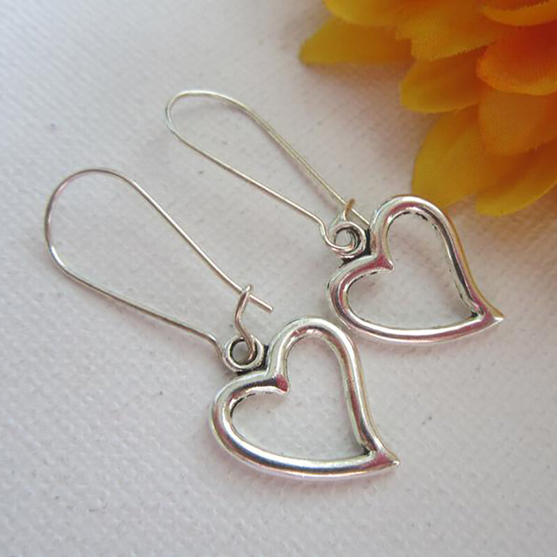 2024, Fashionable, Love Shaped, Exquisite Jewelry, Versatile, Men's and Women's, Gifts, Love, Charming Earrings
