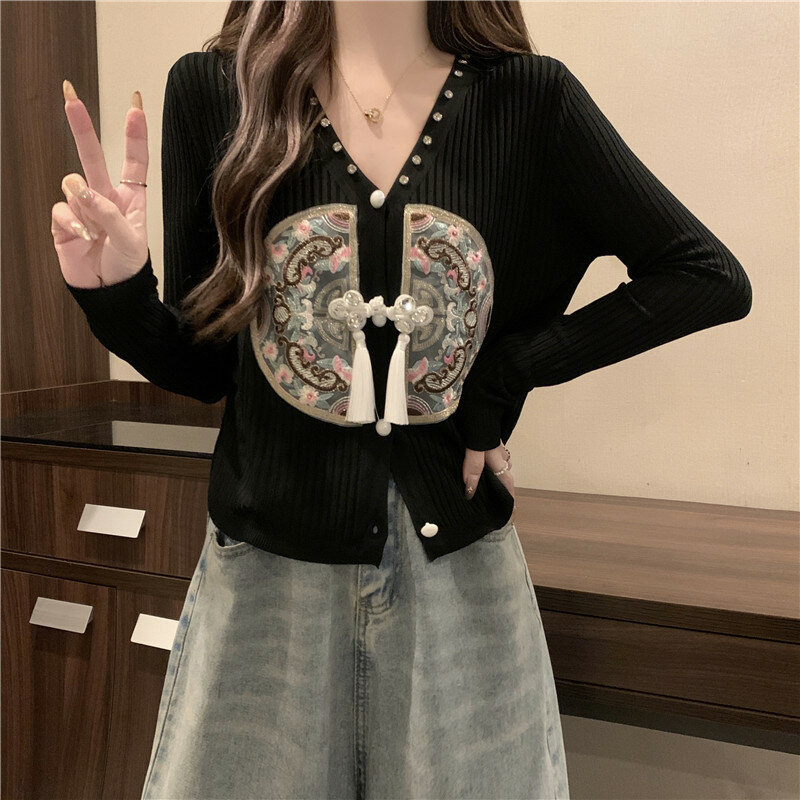 Knitted Cardigan Sweater Women's 2024 Autumn New Chinese Style Clothes Diamond Embroidered Air-conditioning Shirt Sunscreen Top
