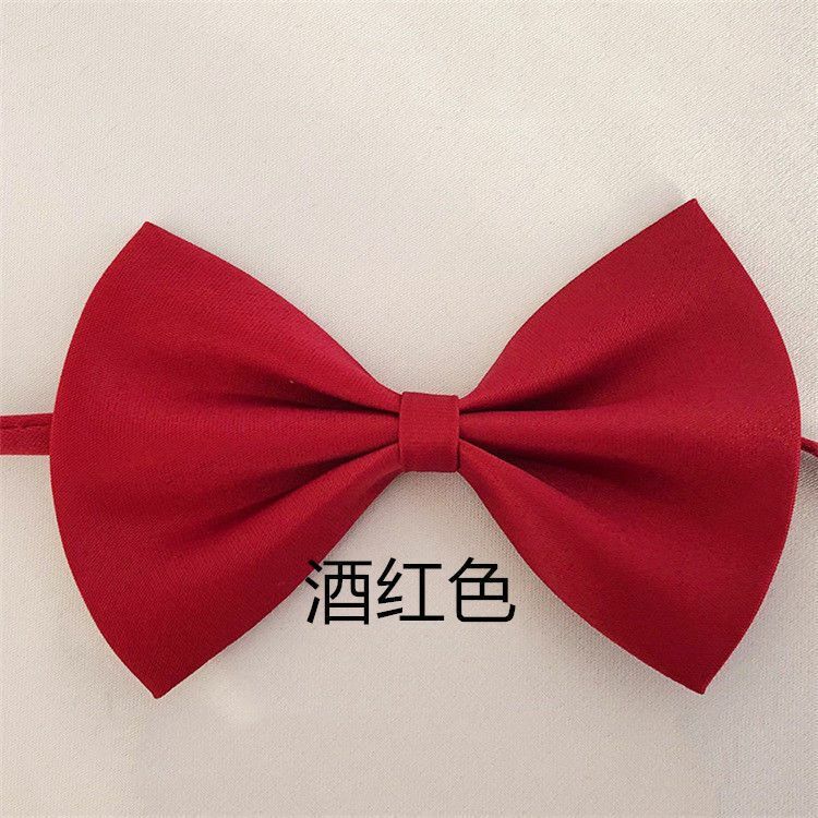 pay USD1 can get one bowtie , we only send it together with your suits