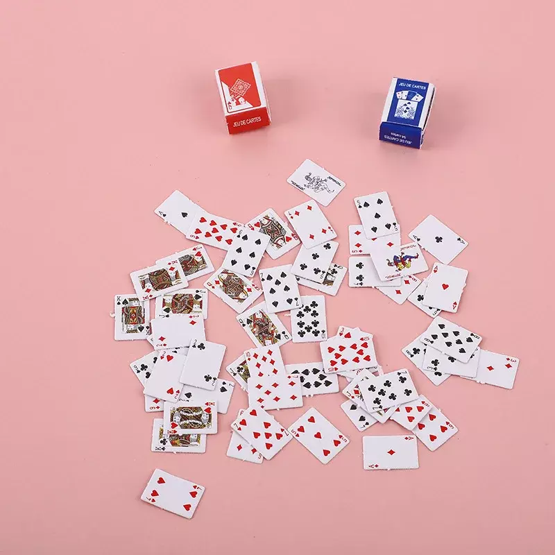 Juego de Mini cartas de póker en miniatura para niños, Juguetes Divertidos, accesorios de casa de muñecas, juego de mesa, 1:12, 1 Juego