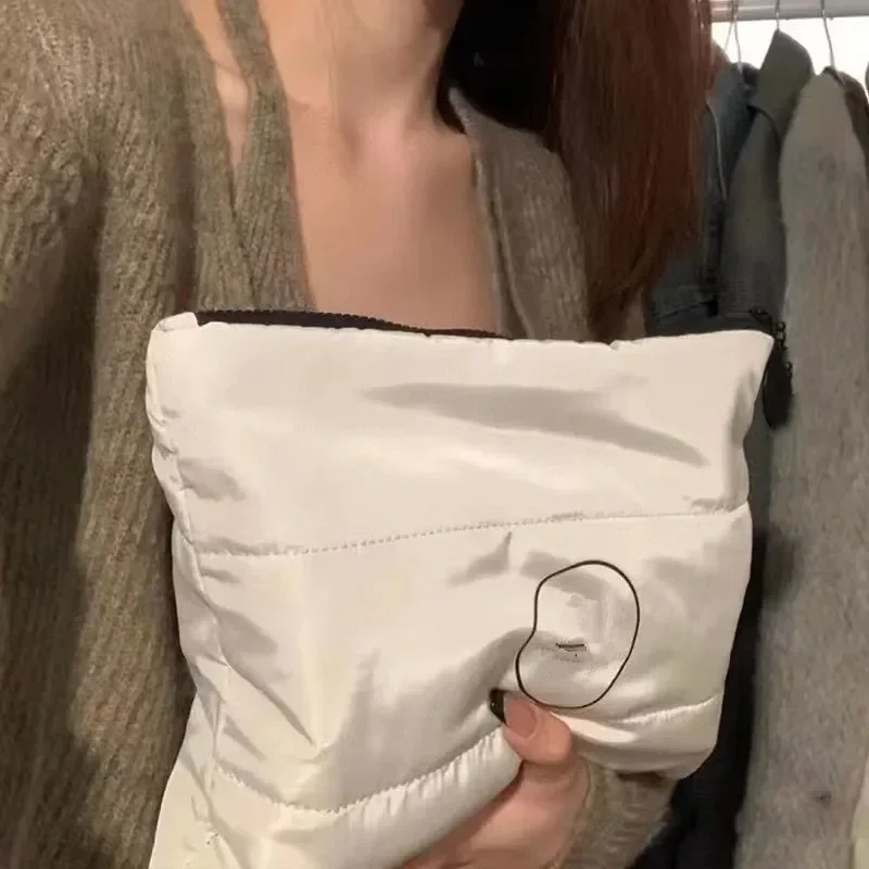 กระเป๋าเก็บผ้าดาวน์คอตตอนขนาดใหญ่สำหรับผู้หญิง, กระเป๋าเก็บอุปกรณ์เดินทางแบบพกพาสำหรับซัก tas kosmetik จุของได้เยอะ