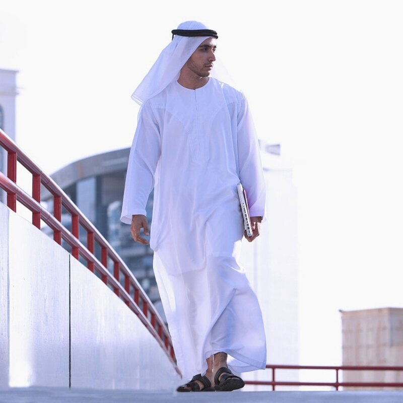 Gaun Muslim Ramadhan Baru 2023 Gamis Kaftan Kasual Dubai Kostum Islami dengan Syal Kepala Arab Set Hadiah Keffiyeh untuk Pria