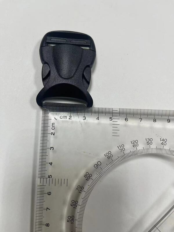 Clip de hebillas de Liberación lateral de plástico para banda de correas de 30mm, negro