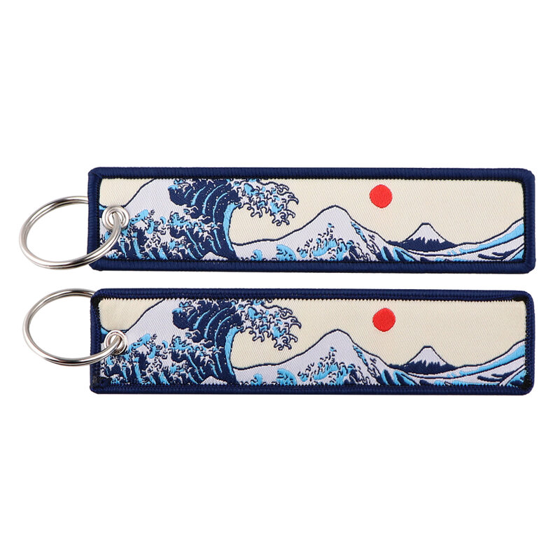 Брелок для ключей с вышивкой в японском стиле