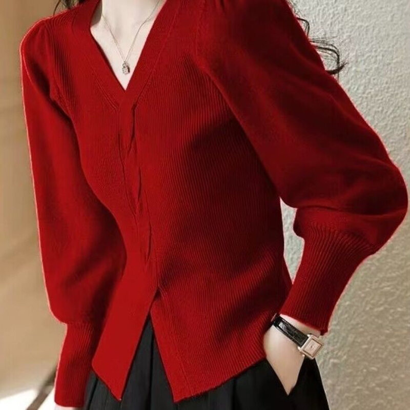 Red Ladies Sweaters V-neck Knitted Top for Women Pullover Trend 2023 Korean Luxury New Knitwear Collection Jumper Y2k Vintage In