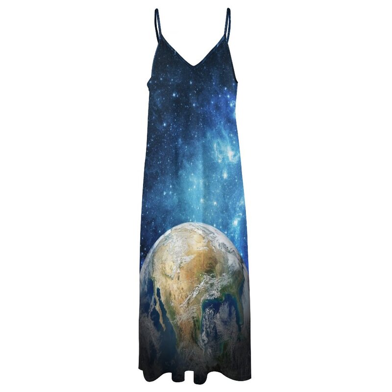 كوكب الأرض من موضوع الفضاء. فستان حريمي صيفي بدون أكمام موضة 2023 فستان طويل حريمي صيف