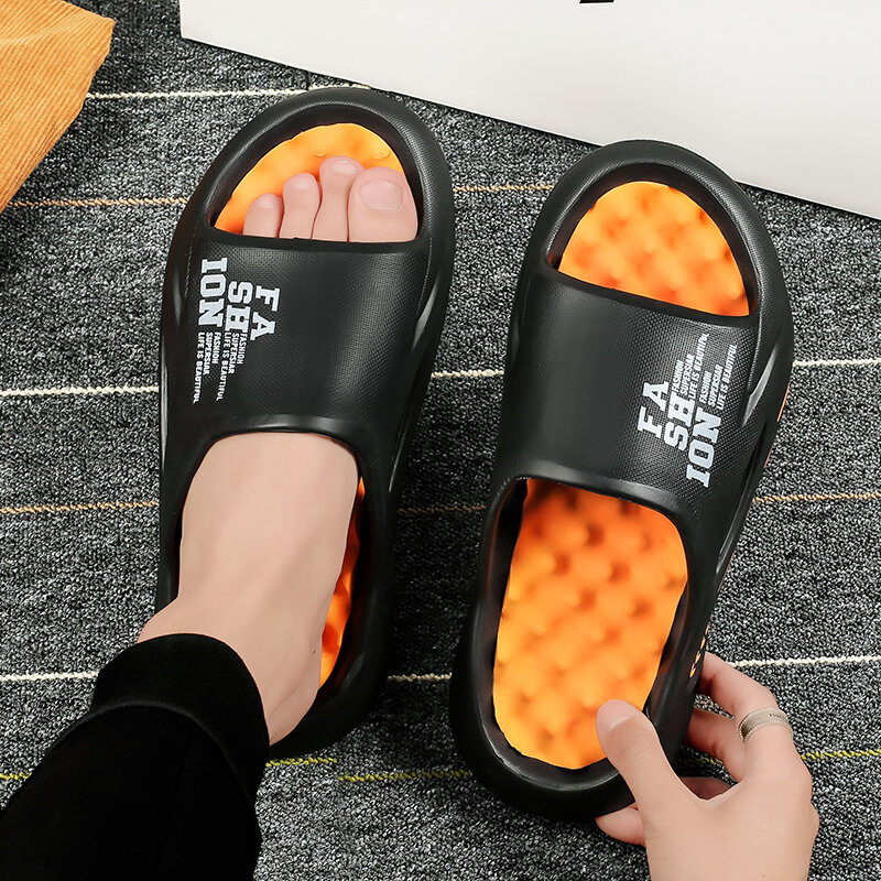 New Summer Men Massage Slippers Sides Indoor Outdoor Sandals Beach Casual Shoes Soft Sole Slides Men Flip-flops Men's Sandals