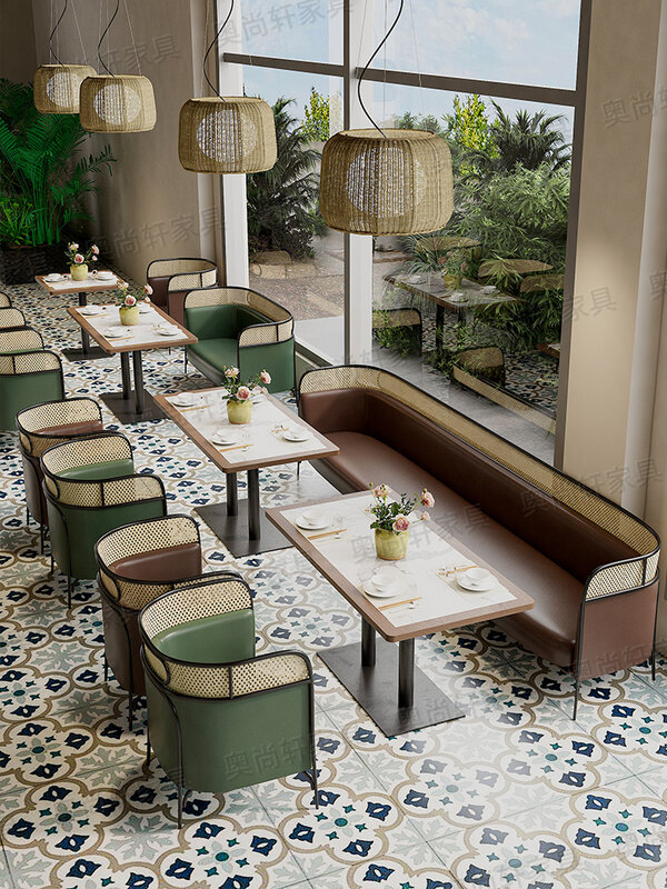 단단한 나무 찻집 레스토랑 카드 시트, 가죽 소파 테이블 및 의자 조합, 중국 식당 벽 등나무 좌석