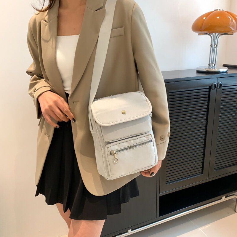 Tas wanita, tas Wanita Mode musim panas 2023 tas selempang ringan baru tas bahu Multi saku trendi