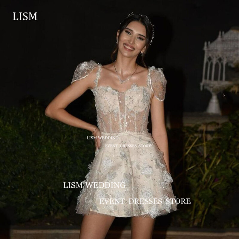 Lism-短いウェディングドレス,レースキャップスリーブ付き,背中の開いたブライダルガウン,3D花,カクテルパーティー用,フォーマルなパーティードレス,結婚式用,2024