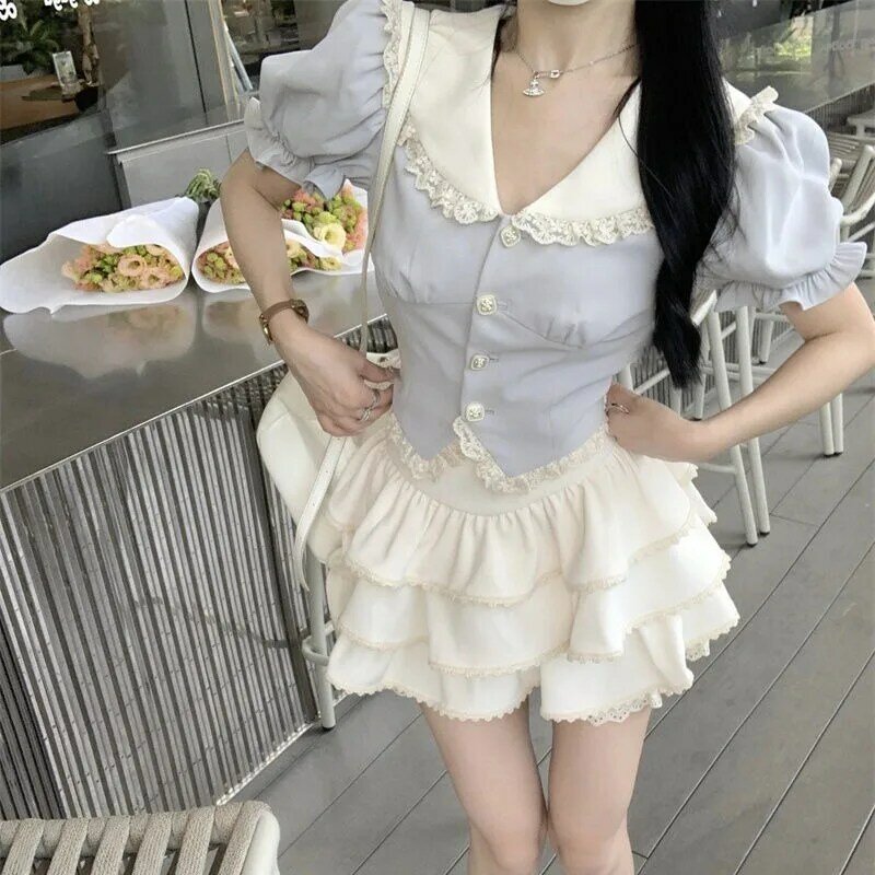 Sweet Academy Doll Neck Shirt Cake Skirt Set a due pezzi donna Lace Splice Bubble Sleeves monopetto Spicy Slim Summer Suit