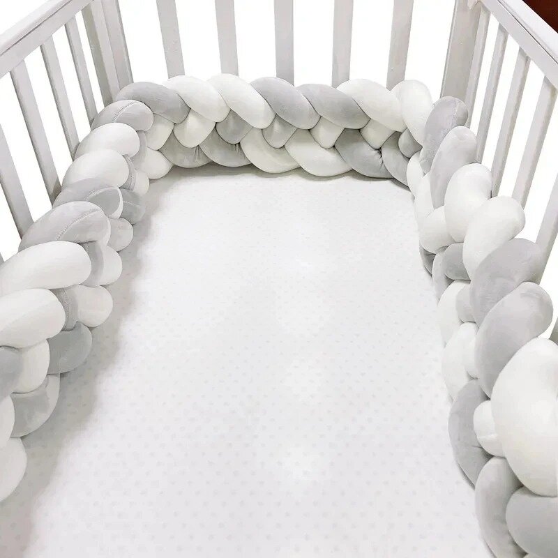 Parachoques de cama de bebé hecho a mano, tejido trenzado anudado, Protector de cuna de felpa, almohada de nudo infantil, decoración de habitación de bebé, 1-3,6 M