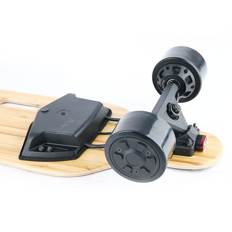 Skateboard longboard listrik, roda hub ganda murah 600W * 2 kotak terpisah