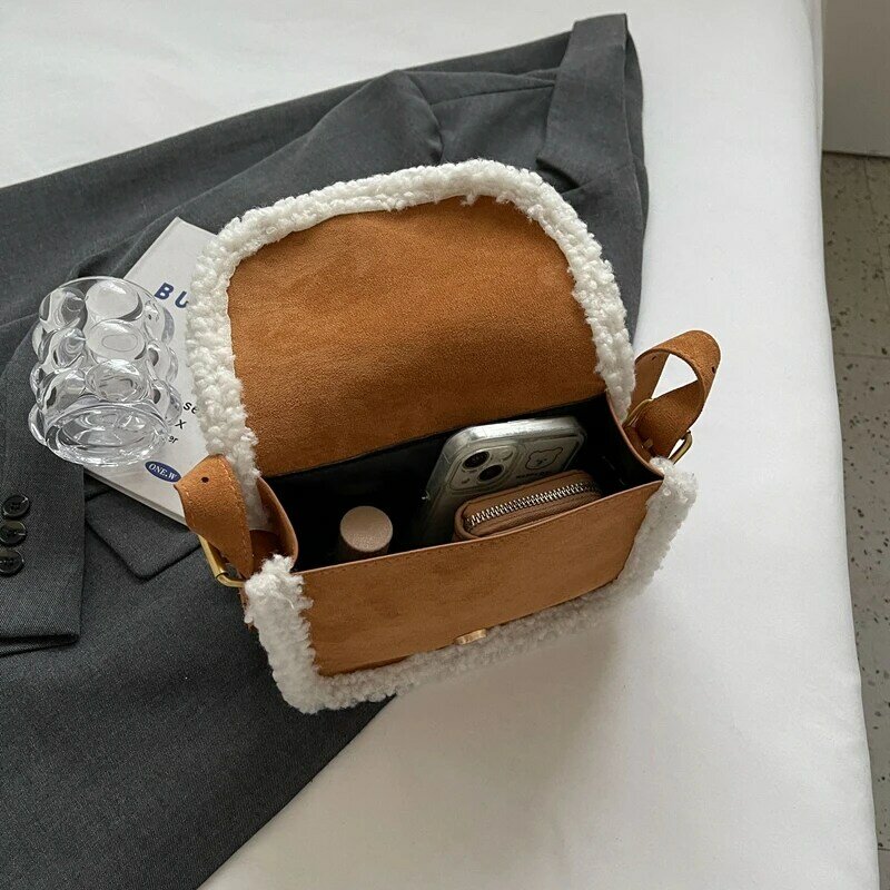 Bolsa de ombro retrô de couro camurça para mulheres, bolsa de lã de cordeiro pequena tiracolo, pequena, quente, inverno