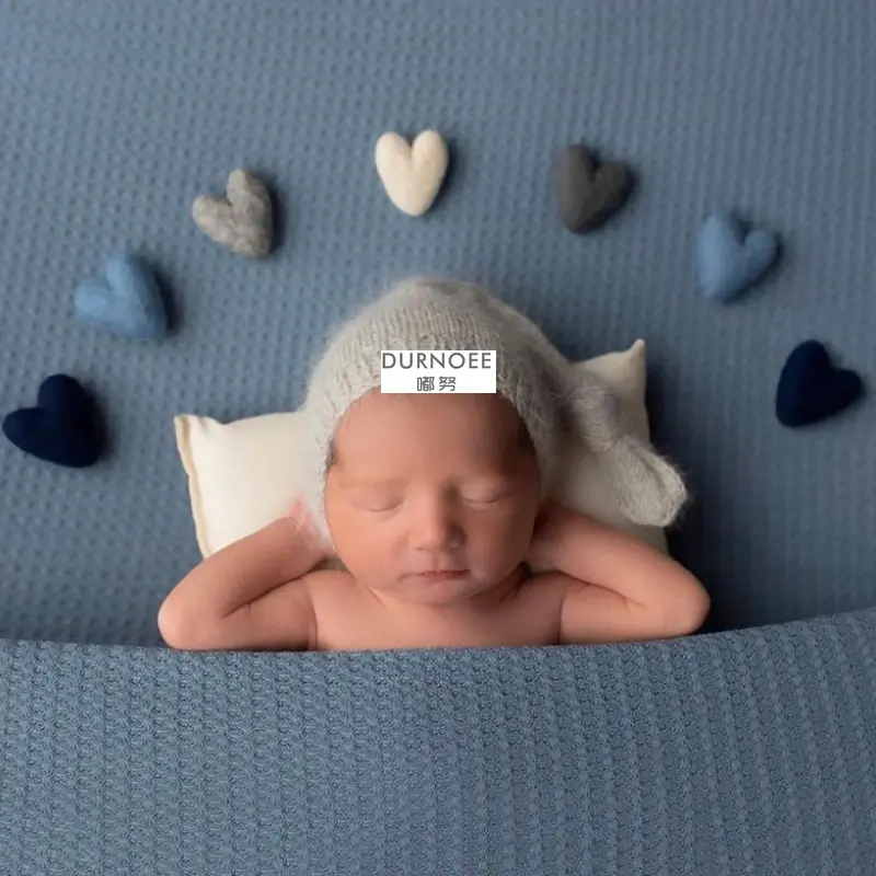 Newborn Photography Props Wool Felt Love Heart Photography Props Accessories  Baby Studio