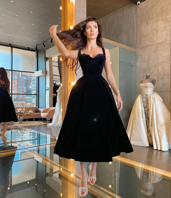 Black Velvet Short Prom Dresses Sweetheart Tea-Length Velour Prom Gowns Spaghetti Straps A-Line Formal Party Dresses