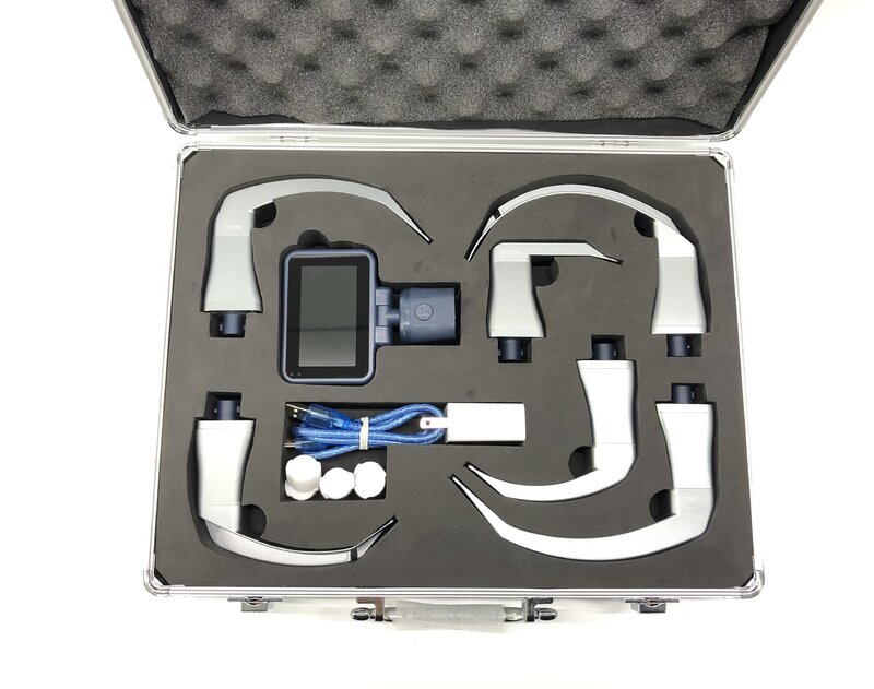 วิดีโอ Laryngoscope Reusable ฆ่าเชื้อได้ใบมีดสี LCD TFT ดิจิตอล Laryngoscope 6ใบมีดสแตนเลสอุปกรณ์เสริม