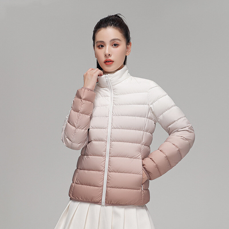 Piumino sfumato da donna nuovo arrivo con colletto alla coreana, leggero ed elegante per piumino d'anatra bianco invernale donna JK-965