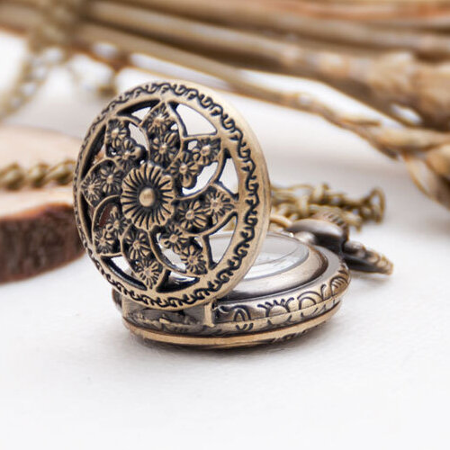 Fashion Vintage Retro Bronze quartz watch pocket Chain pendant necklace (lotus)